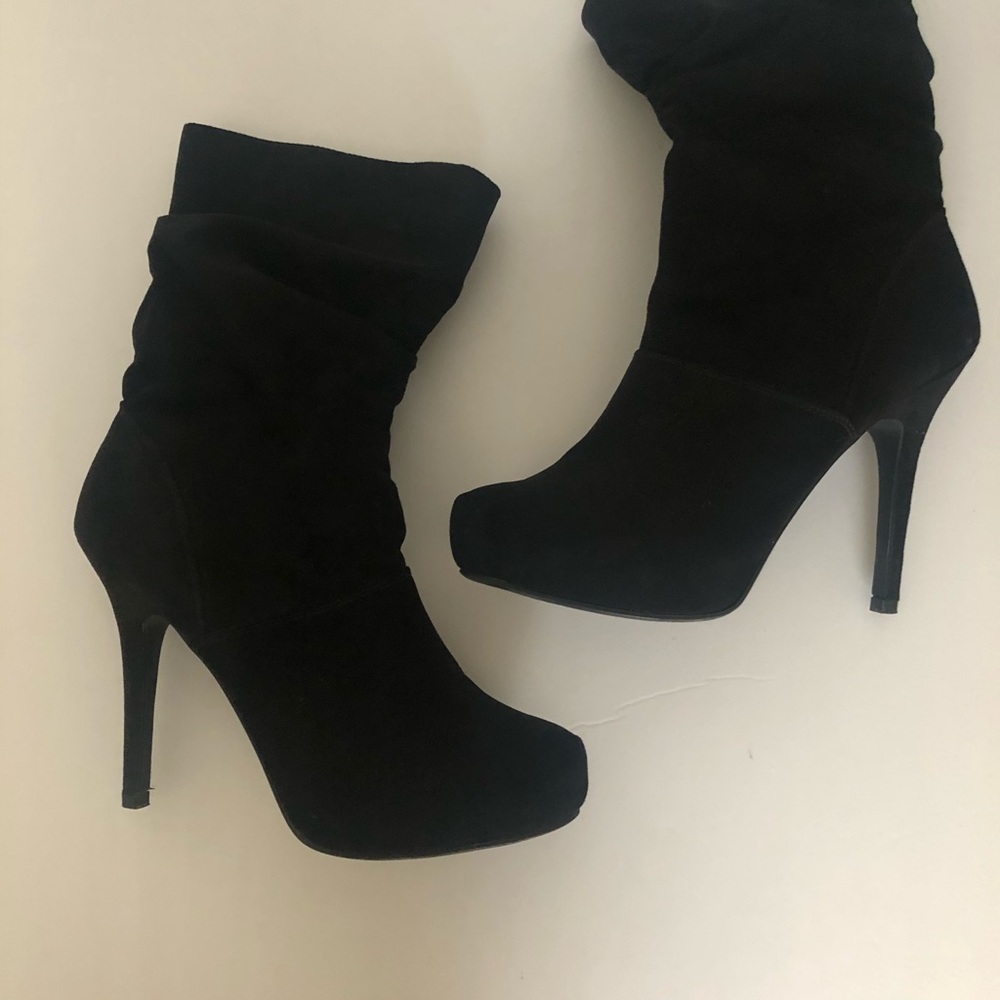Shoes - Picture 2 of 2